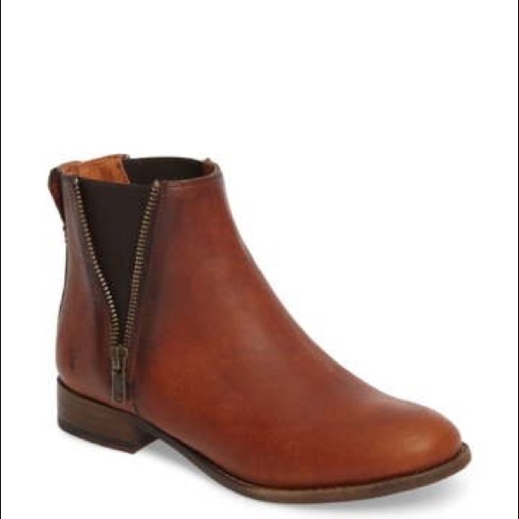 carly chelsea boot frye